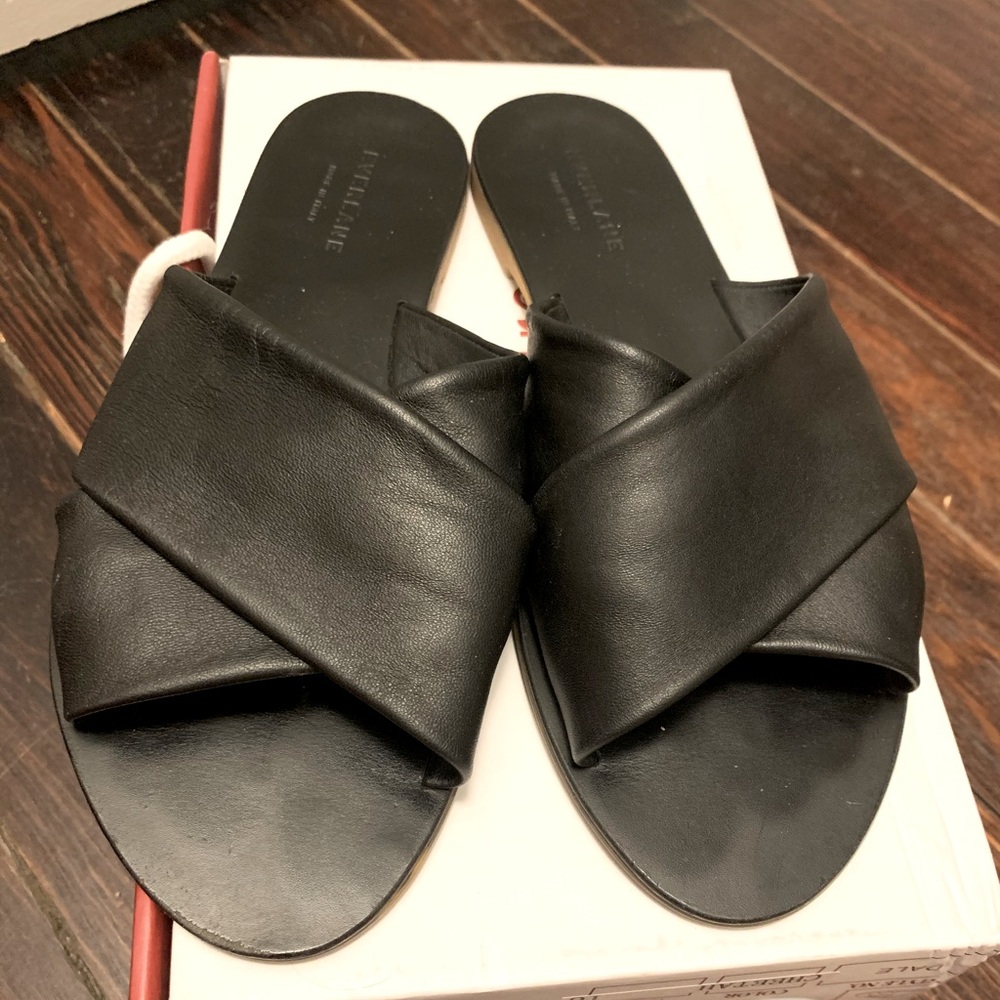 EVERLANE Black leather cross cross slides sandals